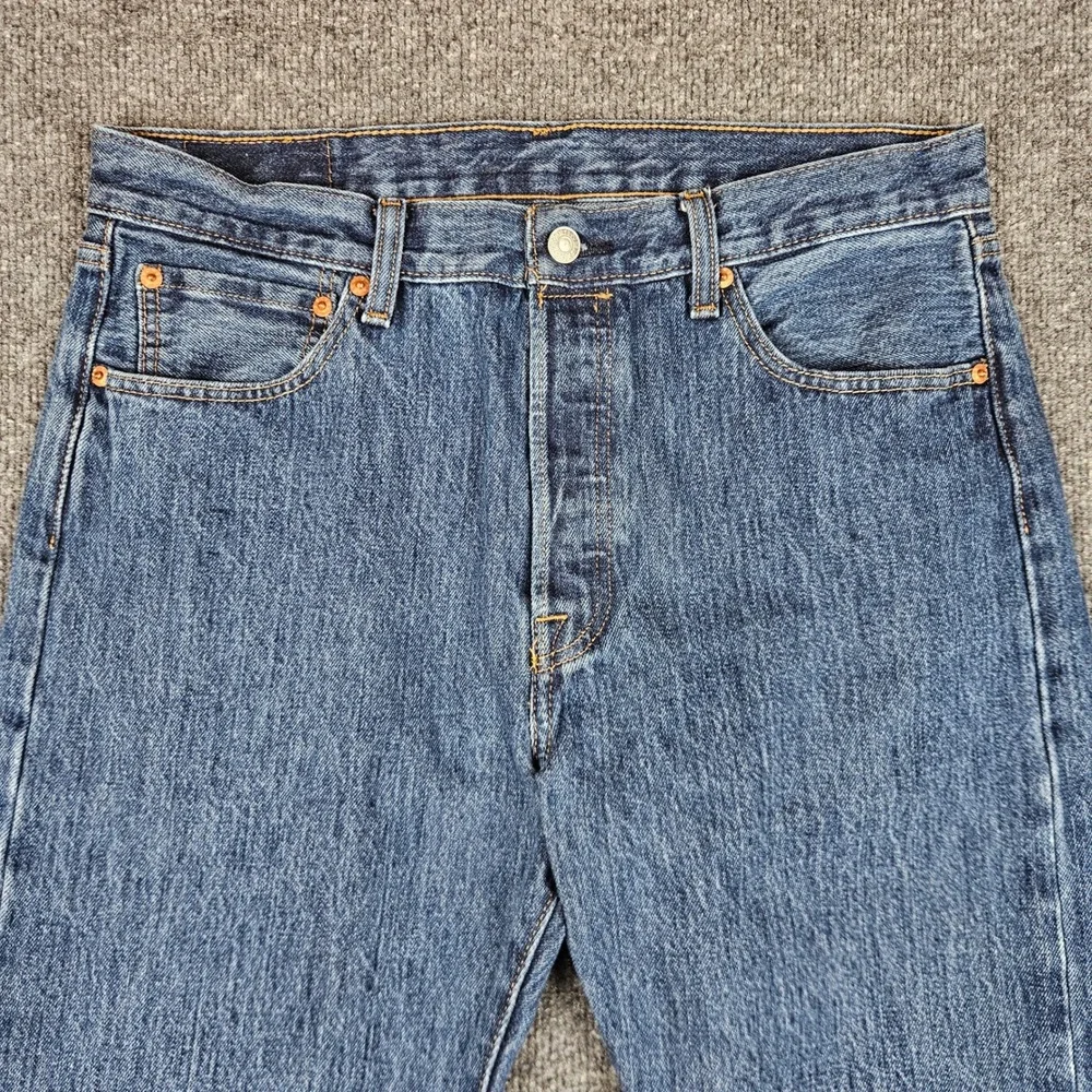 Levis 501 Original Fit Jeans Men's 33x32 Straight Leg Button Fly Denim Dark Wash